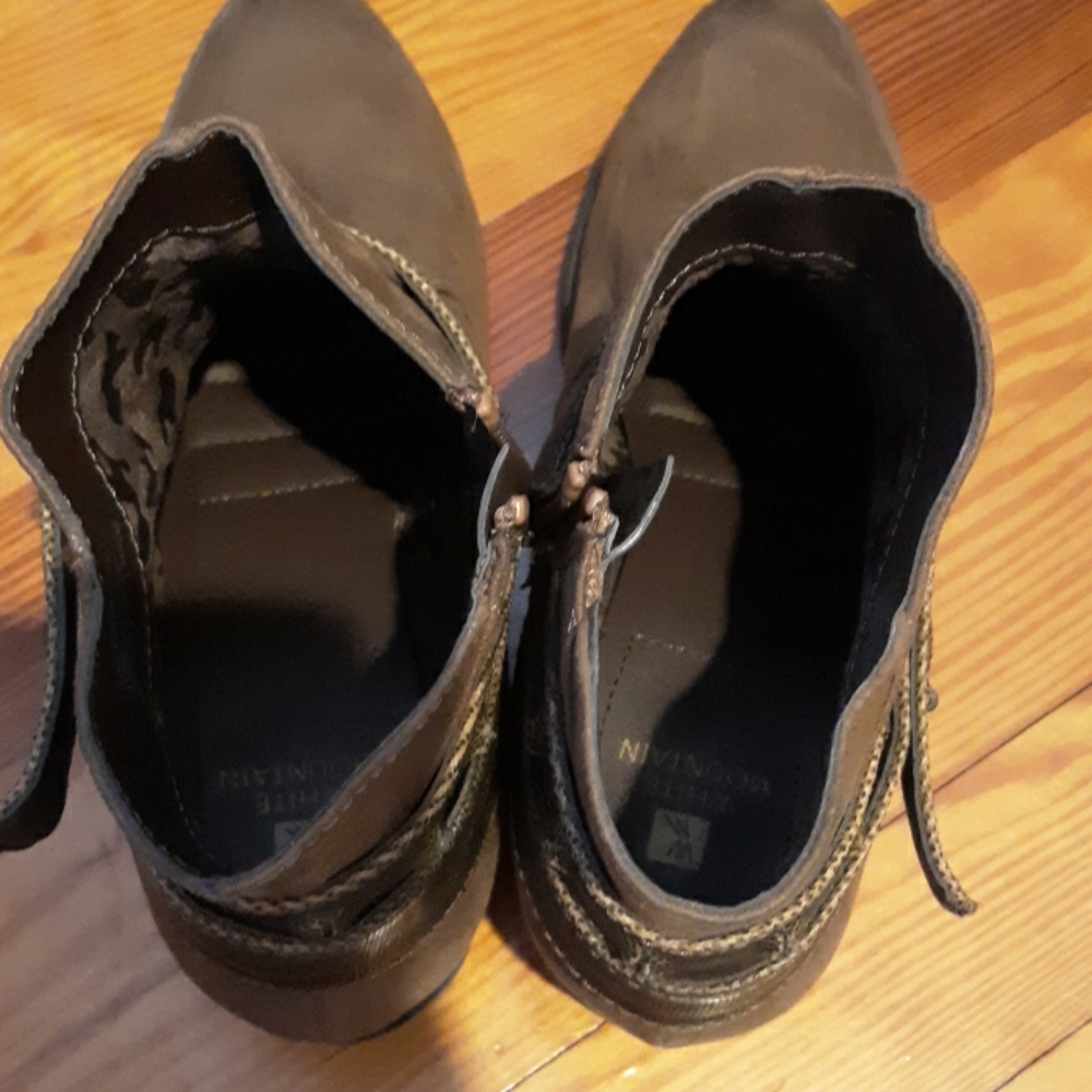 Booties - Picture 5 of 5